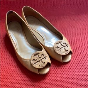 Cute open  toed & versatile Tory Burch shoes.